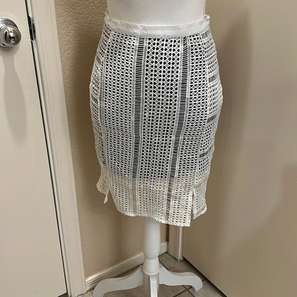 Misguided crochet skirt - Picture 1 of 5